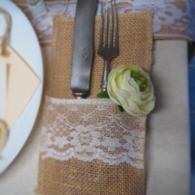 JUTA A DŘEVO U NÁS V OBCHŮDKU-2